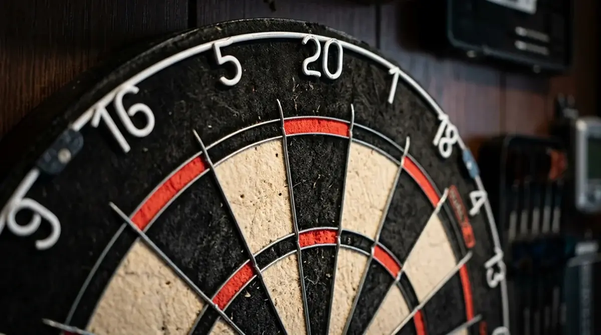 Checkout am Doppelfeld mit Trefferquote im Darts